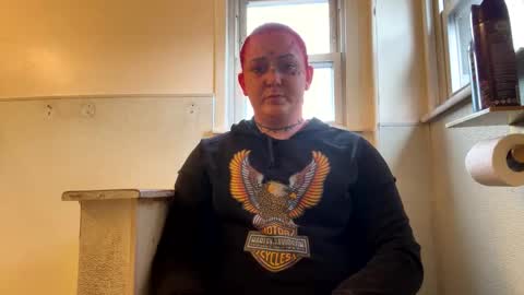 Snapshot of goddess182002 chatting on October 2025 04:55:01 PM goddess182002 online show from October 2025 04:55:01 PM