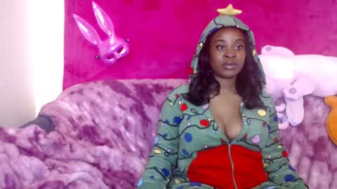 Snapshot of goddess_aaliyah chatting on December 2024 06:20:02 AM goddess_aaliyah online show from December 2024 06:20:02 AM