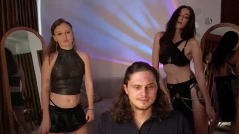   330 UTC2 girls   online show from March 2026 05:35:02 AM