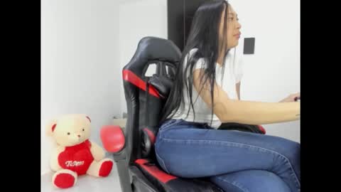 Snapshot of goddess_of_pigs chatting on April 2026 06:40:02 AM goddess_of_pigs online show from April 2026 06:40:02 AM