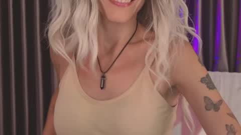 Snapshot of goddess_stars chatting on May 2026 03:07:02 PM Katarina online show from May 2026 03:07:02 PM