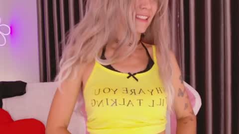 Snapshot of goddess_stars chatting on July 2026 10:08:02 AM Katarina online show from July 2026 10:08:02 AM