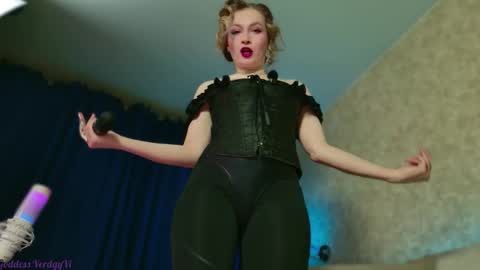 Snapshot of goddess_verdgyvi chatting on February 2026 06:17:02 AM Verdgy online show from February 2026 06:17:02 AM