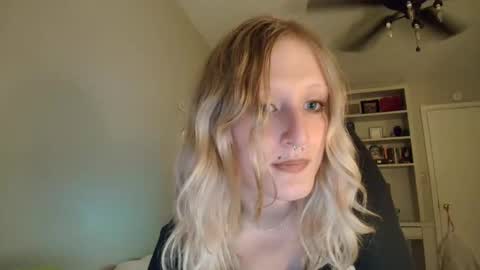 Snapshot of goddessalison chatting on March 2026 03:21:02 AM goddessalison online show from March 2026 03:21:02 AM