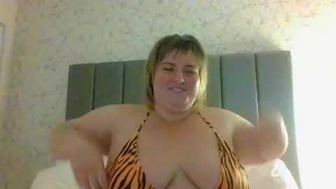 GoddesseE online show from June 2026 07:28:01 AM