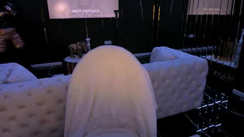 Snapshot of goddessforlife chatting on February 2026 12:18:02 AM goddessforlife online show from February 2026 12:18:02 AM