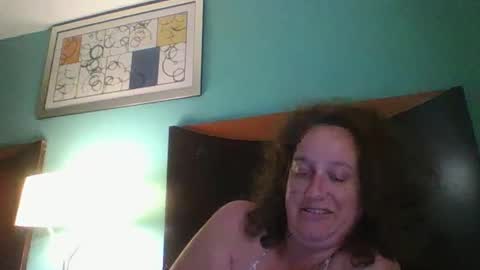 Crystal online show from April 2026 01:16:02 AM