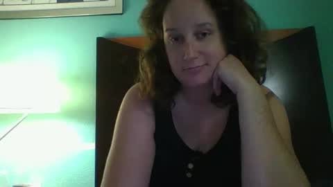 Crystal online show from April 2026 09:41:02 PM