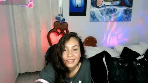 Naih Reyes online show from April 2026 04:59:01 AM