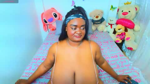 Snapshot of godessqqq chatting on February 2026 07:40:01 PM Godess Tracy online show from February 2026 07:40:01 PM