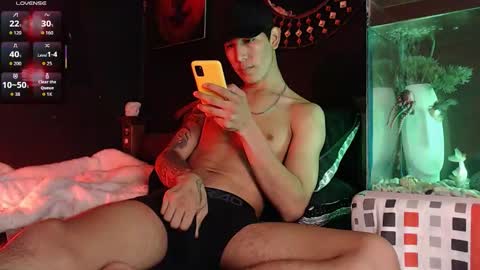 Snapshot of godly_huan chatting on October 2025 11:18:01 AM HUAN online show from October 2025 11:18:01 AM