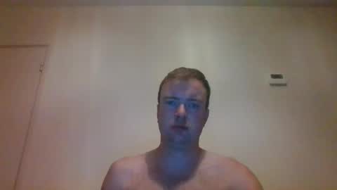 Snapshot of gogo12104 chatting on November 2025 05:46:01 PM jme online show from November 2025 05:46:01 PM