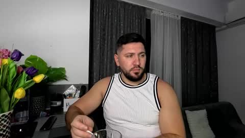 gold_alpha_boy online show from November 2025 07:46:02 PM