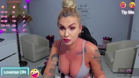 Nicole.. online show from April 2026 02:56:01 AM