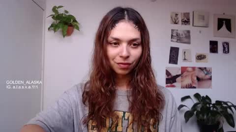 Snapshot of golden_alaska chatting on October 2025 01:08:02 PM Alaska online show from October 2025 01:08:02 PM