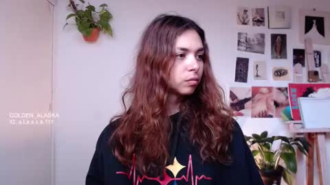 Snapshot of golden_alaska chatting on October 2025 11:33:02 AM Alaska online show from October 2025 11:33:02 AM