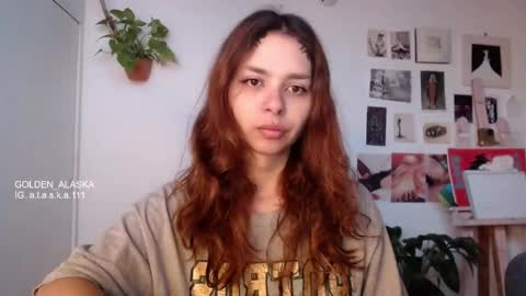 Snapshot of golden_alaska chatting on October 2025 12:28:01 PM Alaska online show from October 2025 12:28:01 PM