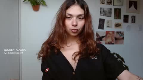 Snapshot of golden_alaska chatting on November 2025 12:17:01 PM Alaska online show from November 2025 12:17:01 PM