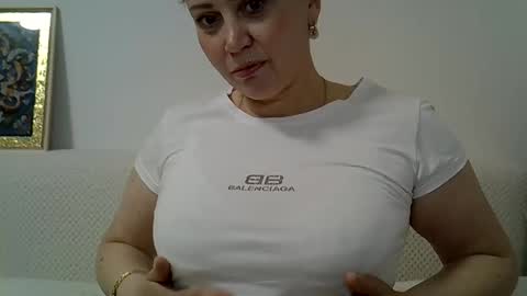 golden_kessie online show from May 2026 06:42:02 AM