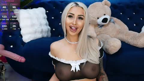 GoldenAmberX online show from January 2025 05:44:01 PM