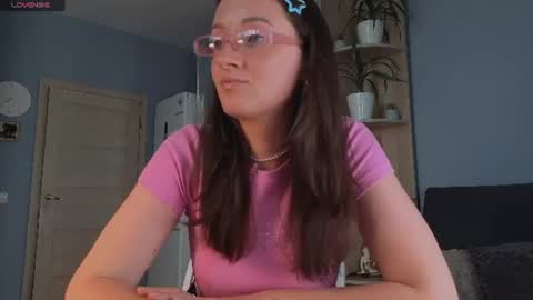 Snapshot of goldencrystaal chatting on July 2026 04:40:01 PM GoldenCrystal online show from July 2026 04:40:01 PM