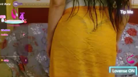 Snapshot of goldgirl89763 chatting on October 2025 11:57:02 PM goldgirl89763 online show from October 2025 11:57:02 PM