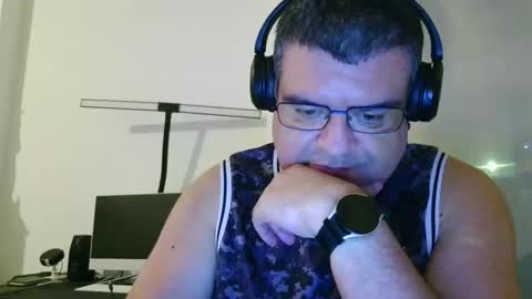 Snapshot of gomezgonz5 chatting on September 2025 10:44:02 PM gomezgonz5 online show from September 2025 10:44:02 PM
