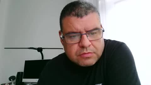 Snapshot of gomezgonz5 chatting on October 2025 12:02:02 PM gomezgonz5 online show from October 2025 12:02:02 PM