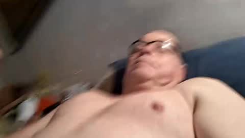 gonadalache online show from May 2026 12:02:01 PM