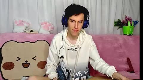 Luca online show from May 2026 01:55:01 AM