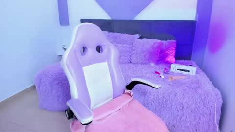 Katty online show from February 2026 10:33:01 AM