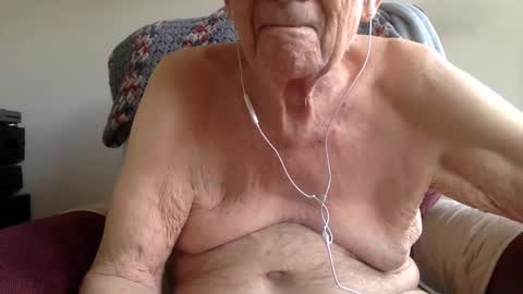Sweet old guy online show from September 2025 08:11:02 PM