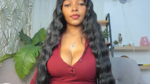 Snapshot of goofyshygirl1 chatting on December 2025 04:45:02 PM Dominique online show from December 2025 04:45:02 PM