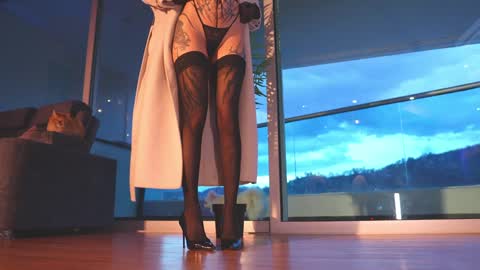 sophie  Special celebration a the beach 300k followers 3011 and 0112   online show from March 2025 11:18:02 PM