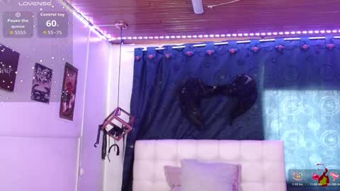 goth_minerva online show from November 2025 01:24:01 PM