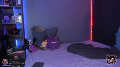Engel   Please help me to reach 50 thumbs up online show from May 2026 01:46:02 AM