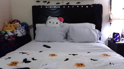 Snapshot of gothbaby305 chatting on October 2025 12:41:02 AM gothbaby305 online show from October 2025 12:41:02 AM