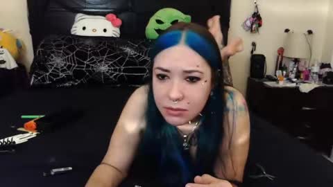 Snapshot of gothbaby305 chatting on October 2025 06:30:01 PM gothbaby305 online show from October 2025 06:30:01 PM