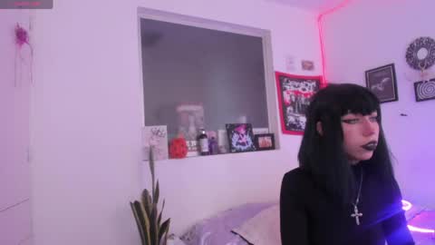 hi my name is Elizabeth nice to meet you online show from May 2026 06:35:02 PM