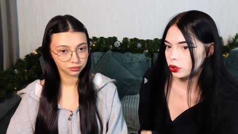 Snapshot of gothicxz chatting on December 2024 01:32:02 PM HIMORI AND LISAPVT NAKED online show from December 2024 01:32:02 PM