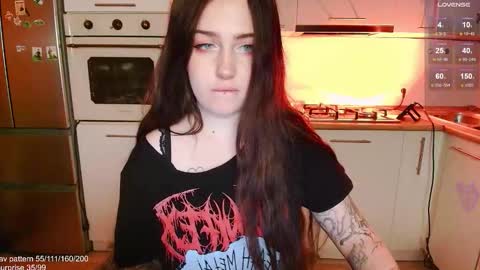 traumfrau Kira angel face devil eyes I SELL A LOT VIDEO IN GALLERY online show from October 2025 12:28:02 PM