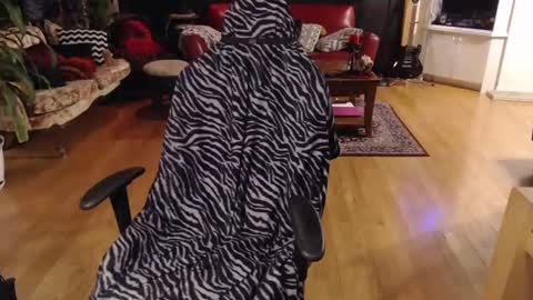 Hezra online show from February 2025 01:47:01 AM