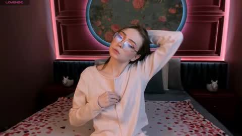 Grace online show from October 2025 08:02:02 AM