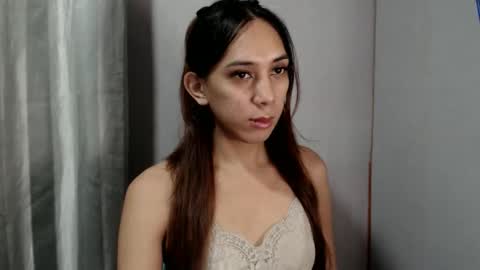 HoneyGrace online show from April 2026 12:14:01 PM