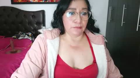 Snapshot of grace_mature_milf chatting on June 2026 05:12:02 PM grace_mature_milf online show from June 2026 05:12:02 PM