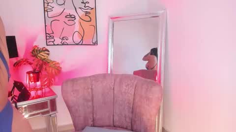 GRACE KIROZ online show from November 2025 03:17:01 AM