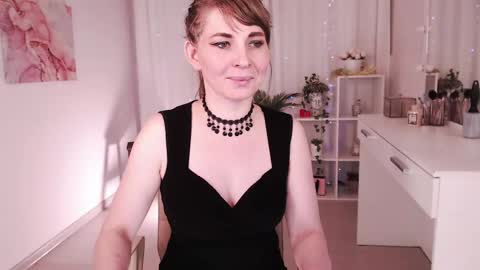 Snapshot of gracelure chatting on January 2025 06:02:02 AM Grace online show from January 2025 06:02:02 AM