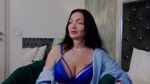 Snapshot of gracemontclair chatting on May 2026 04:04:02 PM gracemontclair online show from May 2026 04:04:02 PM