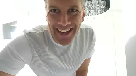 Snapshot of grattitude chatting on May 2026 11:23:04 PM grattitude online show from May 2026 11:23:04 PM