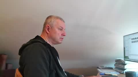 grau197077 online show from April 2026 07:46:02 AM